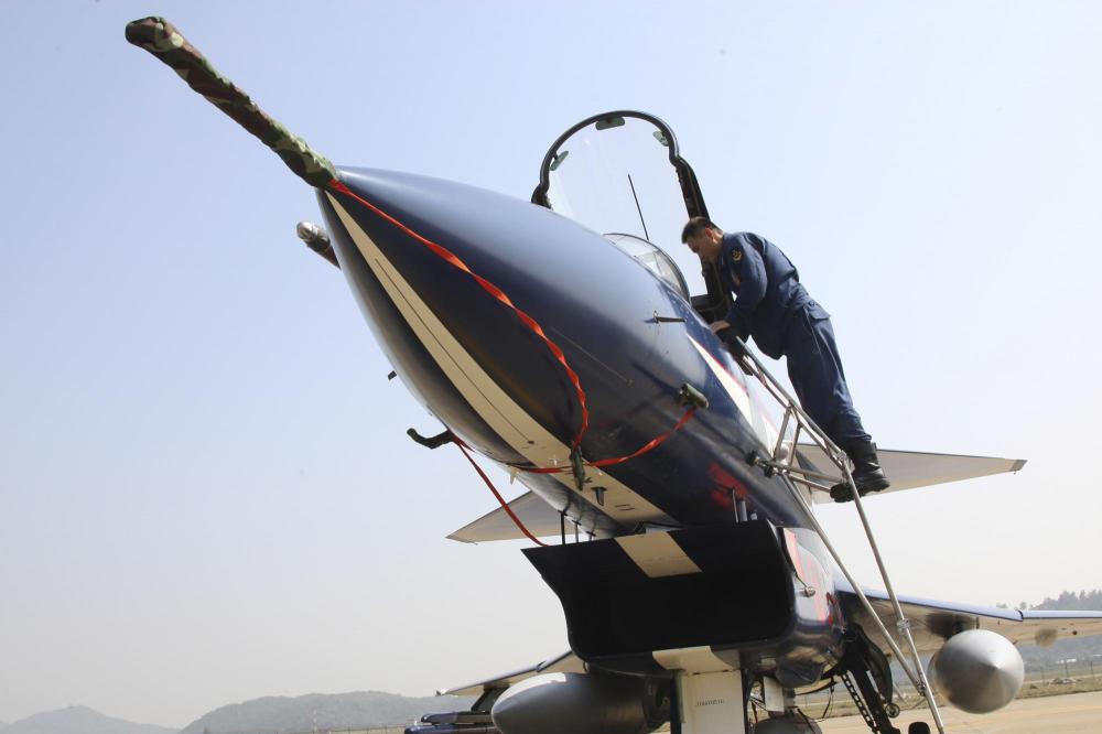 China's J10 fighters shine in fresh paint